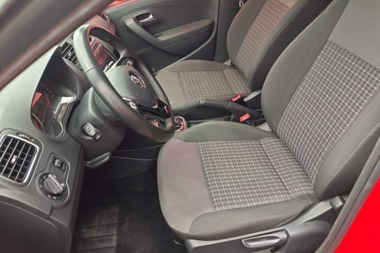Used Volkswagen Polo 2016 1.6L Automatic Comfort Model Left Front Seat