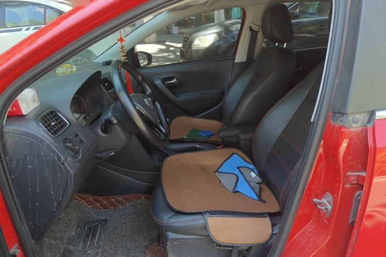 Used Volkswagen Polo 2016 1.6L Automatic Comfort Model Left Front Seat