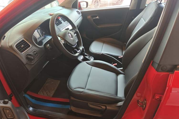 Used Volkswagen Polo 2016 1.6L Automatic Comfort Model Left Front Seat