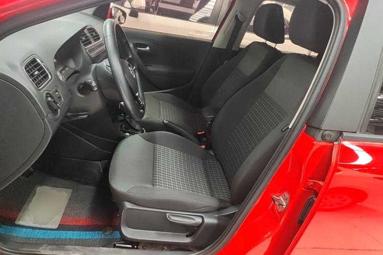 Used Volkswagen Polo 2016 1.6L Automatic Comfort Model Left Front Seat
