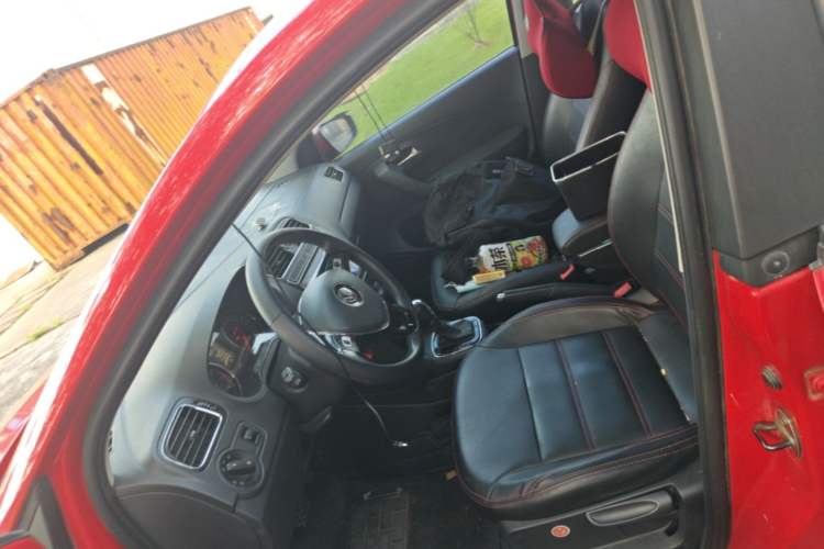 Used Volkswagen Polo 2016 1.6L Automatic Comfort Model Left Front Seat