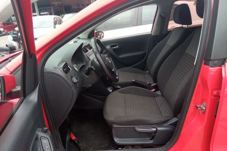 Used Volkswagen Polo 2016 1.6L Automatic Comfort Model Left Front Seat
