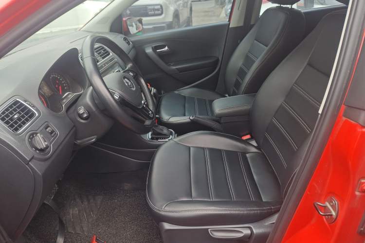 Used Volkswagen Polo 2016 1.6L Automatic Comfort Model Left Front Seat