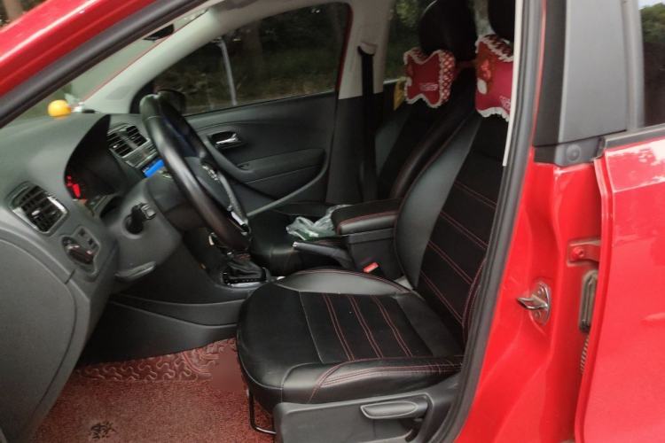 Used Volkswagen Polo 2016 1.6L Automatic Comfort Model Left Front Seat