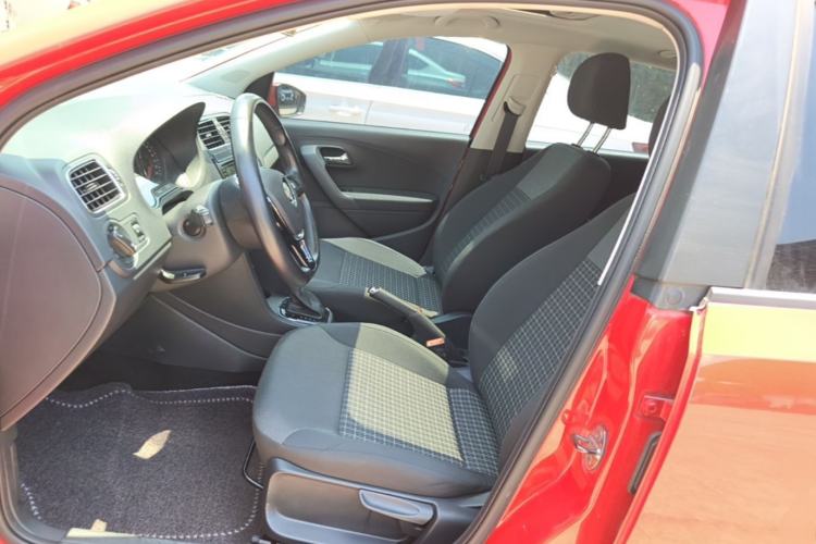 Used Volkswagen Polo 2016 1.6L Automatic Comfort Model Left Front Seat