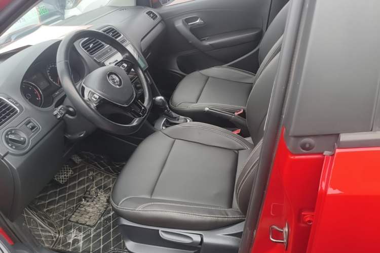 Used Volkswagen Polo 2016 1.6L Automatic Comfort Model Left Front Seat