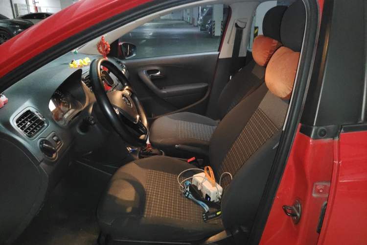 Used Volkswagen Polo 2016 1.6L Automatic Comfort Model Left Front Seat