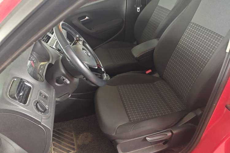 Used Volkswagen Polo 2016 1.6L Automatic Comfort Model Left Front Seat