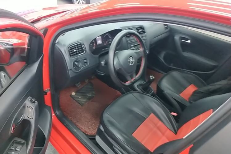 Used Volkswagen Polo 2016 1.4L Manual Fashion Model Left Front Seat