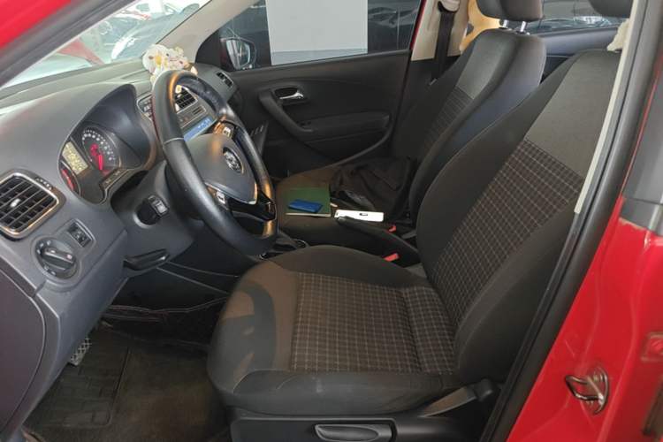 Used Volkswagen Polo 2016 1.6L Automatic Comfort Model Left Front Seat