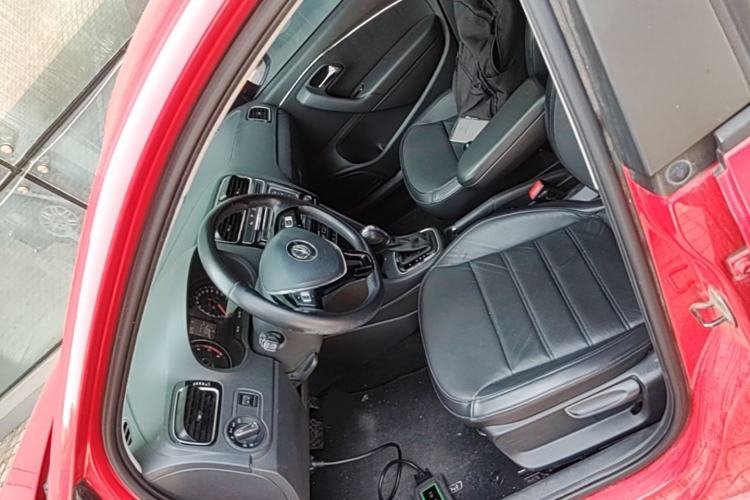 Used Volkswagen Polo 2016 1.6L Automatic Luxury Model Left Front Seat
