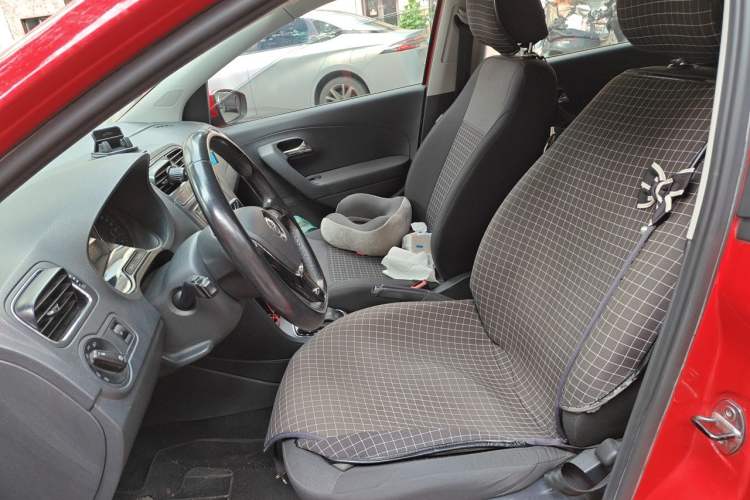 Used Volkswagen Polo 2016 1.6L Automatic Comfort Model Left Front Seat
