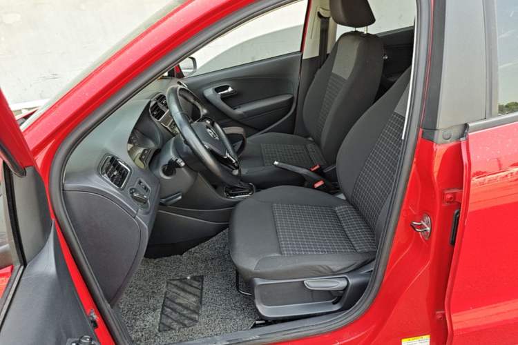 Used Volkswagen Polo 2016 1.6L Automatic Comfort Model Left Front Seat