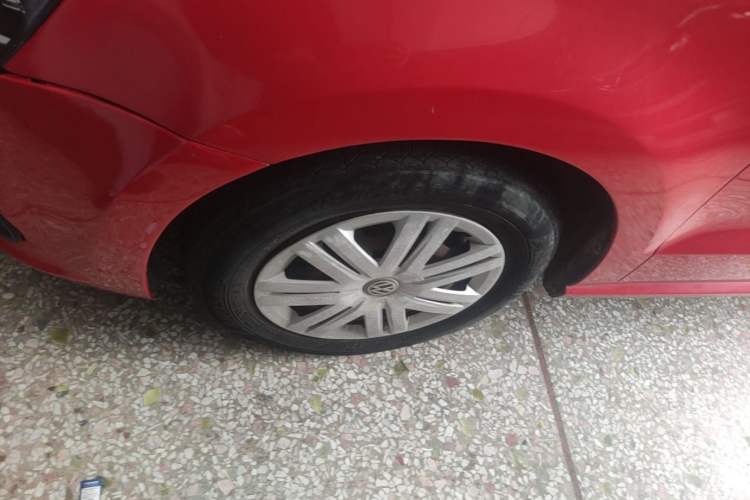 Used Volkswagen Polo 2016 1.4L Automatic Trendy Model Left Front Wheel Hub