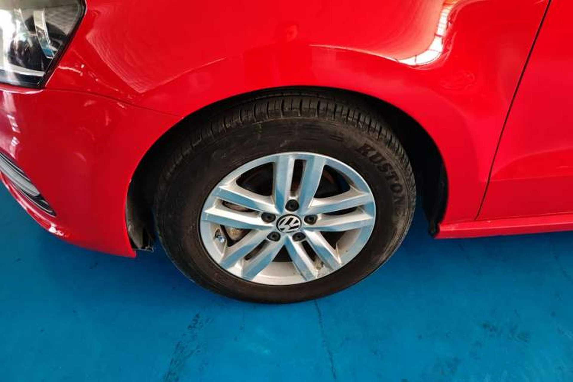 Used Volkswagen Polo 2016 1.4L Automatic Trendy Model Left Front Wheel Hub