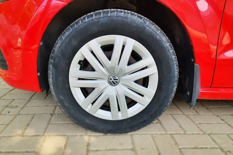 Used Volkswagen Polo 2016 1.4L Automatic Trendy Model Left Front Wheel Hub