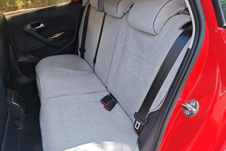 Used Volkswagen Polo 2016 1.6L Automatic Comfort Model Left Rear Seat