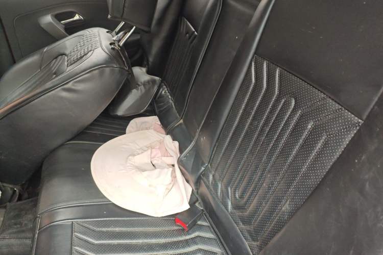Used Volkswagen Polo 2016 1.4L Manual Fashion Model Left Rear Seat