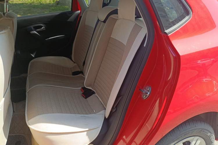 Used Volkswagen Polo 2016 1.4L Manual Fashion Model Left Rear Seat