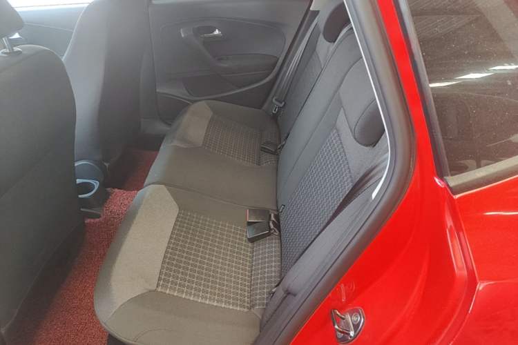 Used Volkswagen Polo 2016 1.6L Automatic Comfort Model Left Rear Seat