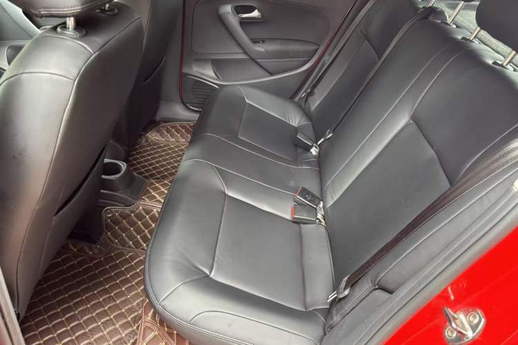 Used Volkswagen Polo 2016 1.4L Manual Fashion Model Left Rear Seat