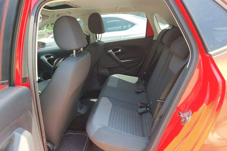 Used Volkswagen Polo 2016 1.6L Automatic Comfort Model Left Rear Seat