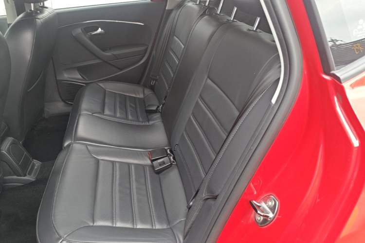 Used Volkswagen Polo 2016 1.6L Automatic Luxury Model Left Rear Seat
