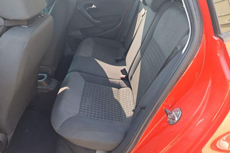 Used Volkswagen Polo 2016 1.6L Automatic Comfort Model Left Rear Seat