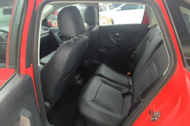 Used Volkswagen Polo 2016 1.6L Automatic Comfort Model Left Rear Seat