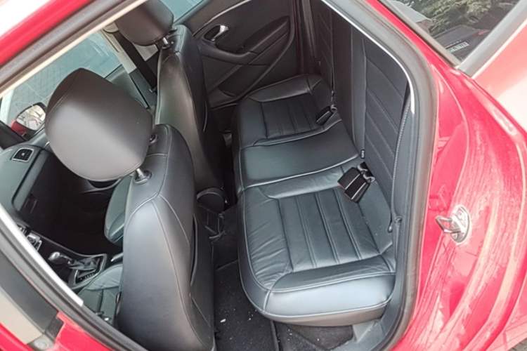Used Volkswagen Polo 2016 1.6L Automatic Luxury Model Left Rear Seat