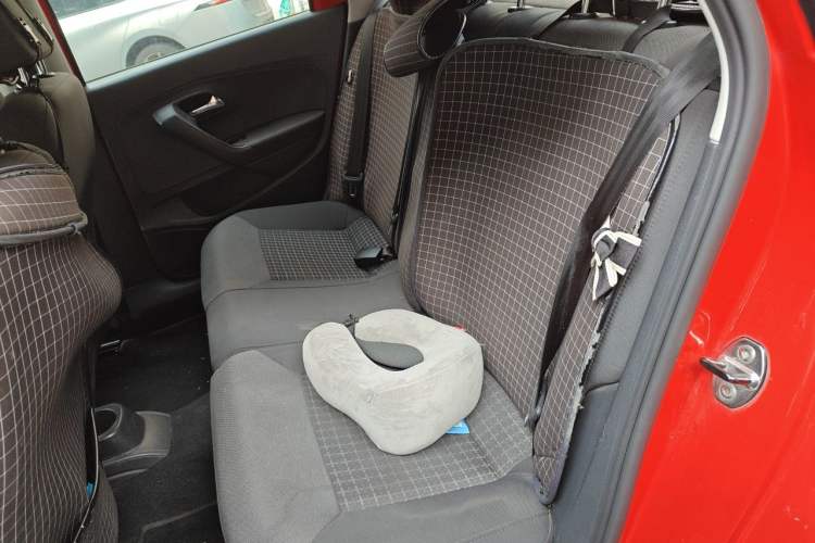 Used Volkswagen Polo 2016 1.6L Automatic Comfort Model Left Rear Seat