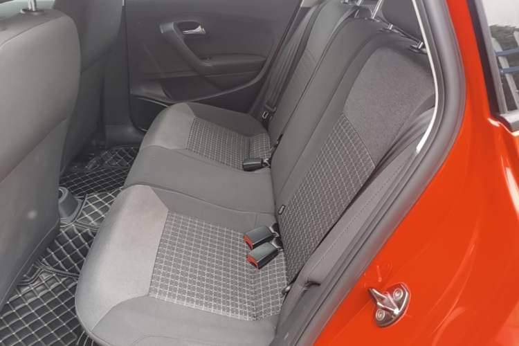 Used Volkswagen Polo 2016 1.6L Automatic Comfort Model Left Rear Seat