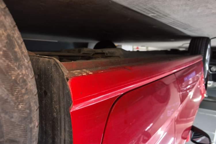 Used Volkswagen Polo 2016 1.6L Automatic Comfort Model Left Side Sill