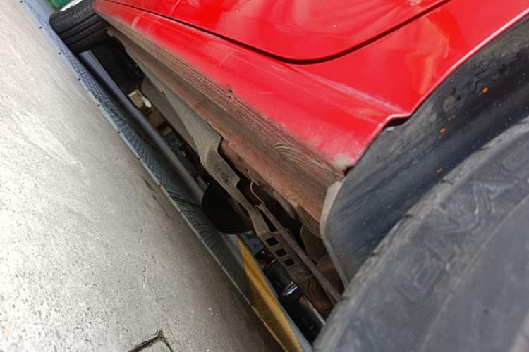 Used Volkswagen Polo 2016 1.6L Automatic Comfort Model Left Side Sill