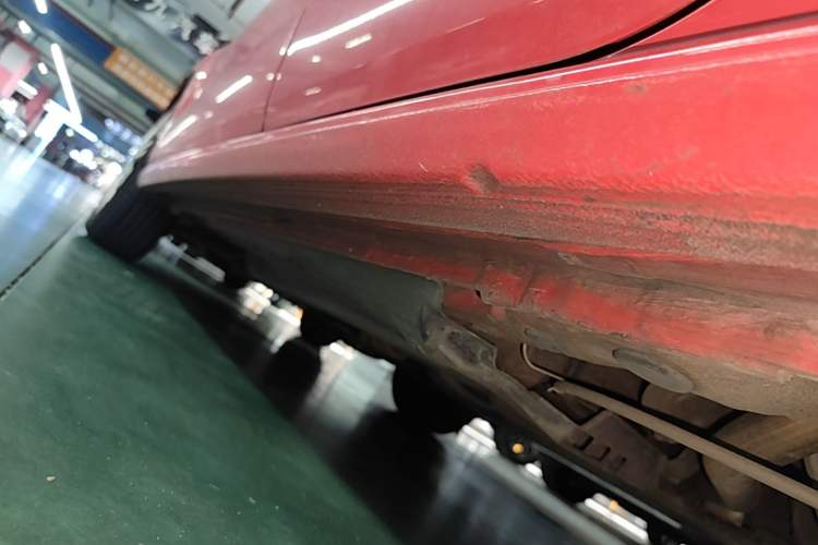 Used Volkswagen Polo 2016 1.6L Automatic Comfort Model Left Side Sill