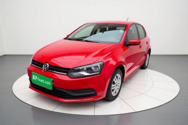 Ojetý Volkswagen Polo 2016 1.4L Automatic Trendy Model