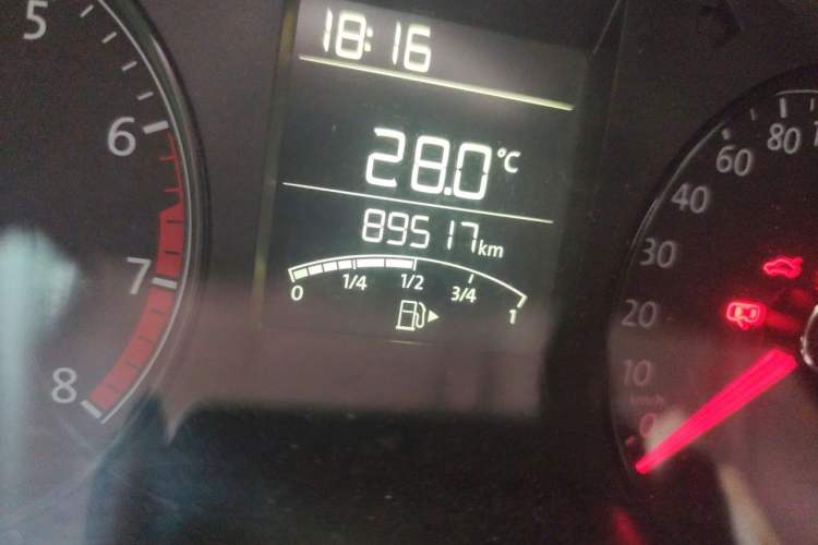 Used Volkswagen Polo 2016 1.4L Manual Fashion Model Odometer Close Up