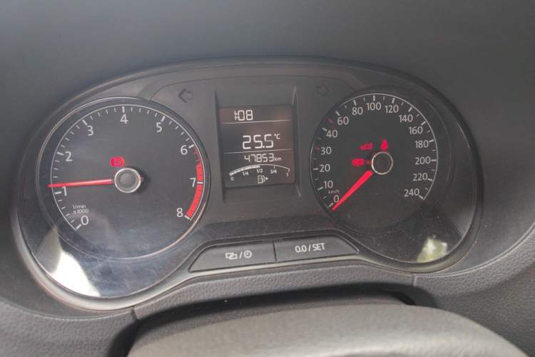 Used Volkswagen Polo 2016 1.4L Manual Fashion Model Odometer Close Up
