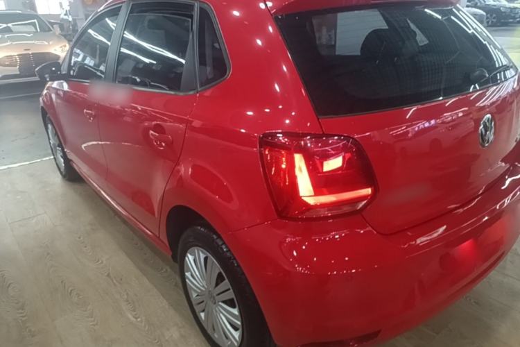 Used Volkswagen Polo 2016 1.6L Automatic Comfort Model Rear Left 45 Deg