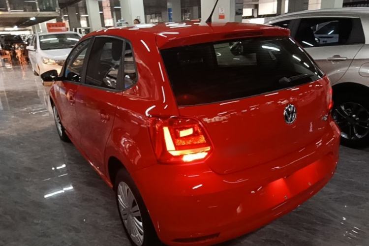 Used Volkswagen Polo 2016 1.6L Automatic Comfort Model Rear Left 45 Deg