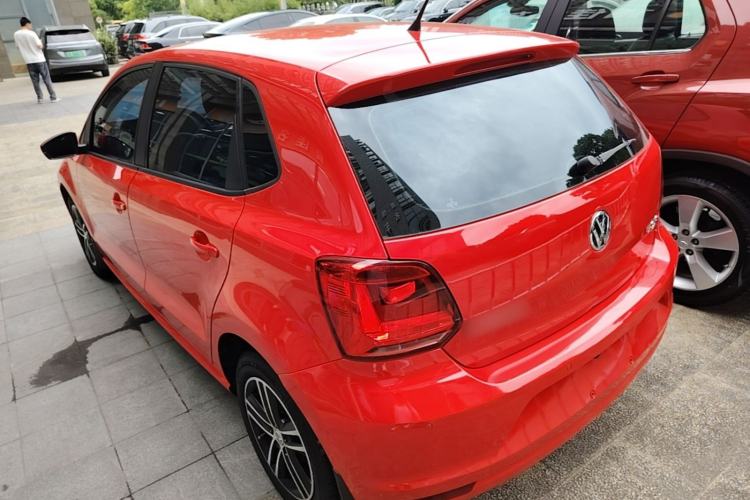 Used Volkswagen Polo 2016 1.6L Automatic Comfort Model Rear Left 45 Deg