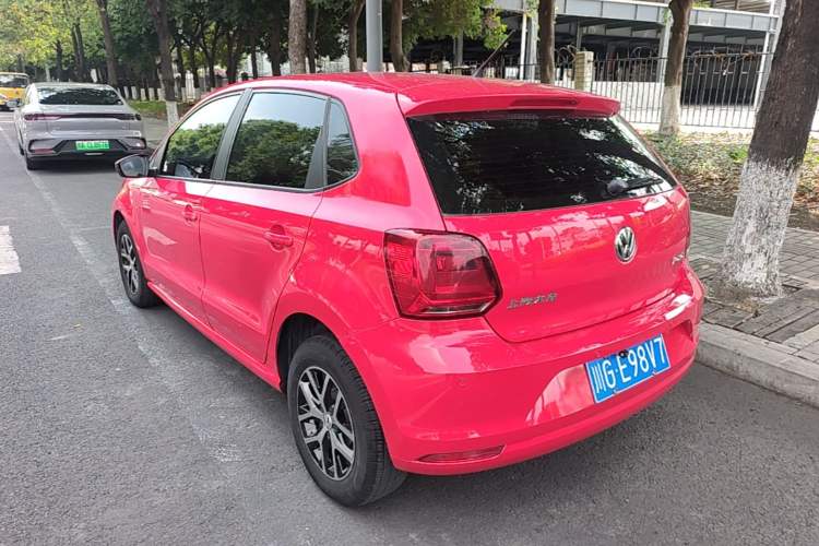 Used Volkswagen Polo 2016 1.4L Automatic Trendy Model Rear Left 45 Deg