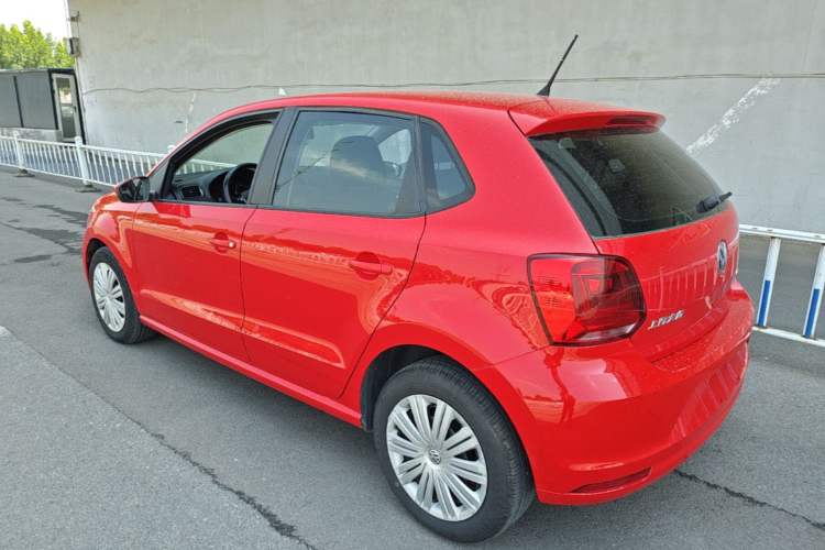 Used Volkswagen Polo 2016 1.6L Automatic Comfort Model Rear Left 45 Deg