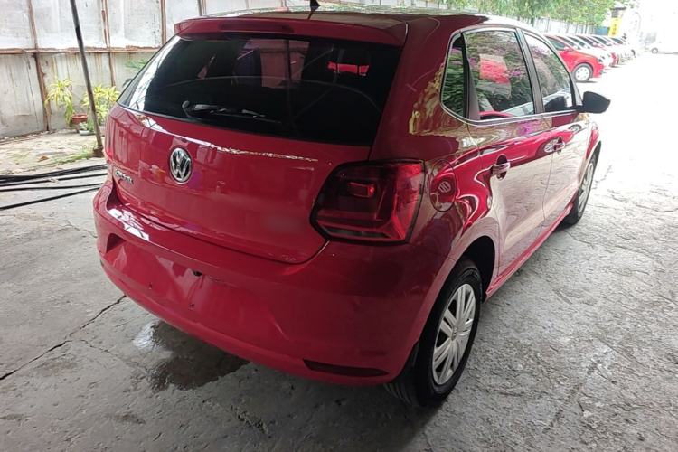 Used Volkswagen Polo 2016 1.4L Manual Fashion Model Rear Right 45 Deg