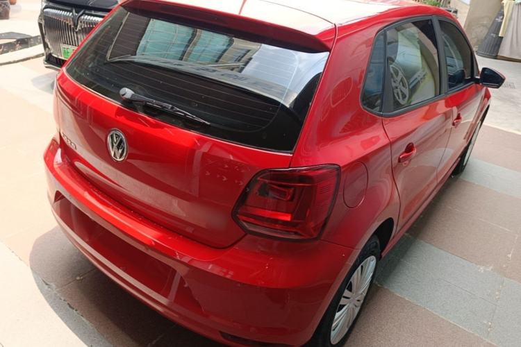 Used Volkswagen Polo 2016 1.6L Automatic Comfort Model Rear Right 45 Deg