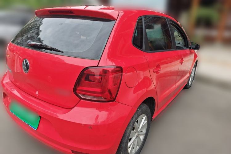 Used Volkswagen Polo 2016 1.4L Manual Fashion Model Rear Right 45 Deg