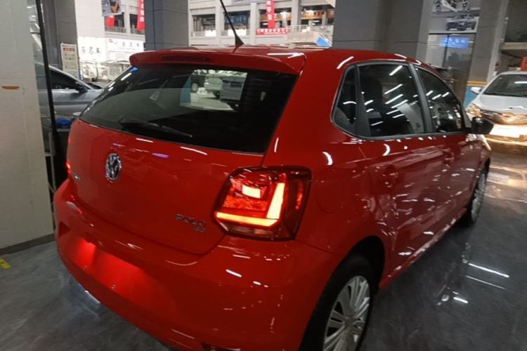 Used Volkswagen Polo 2016 1.6L Automatic Comfort Model Rear Right 45 Deg