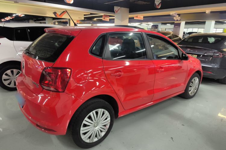 Used Volkswagen Polo 2016 1.6L Automatic Comfort Model Rear Right 45 Deg