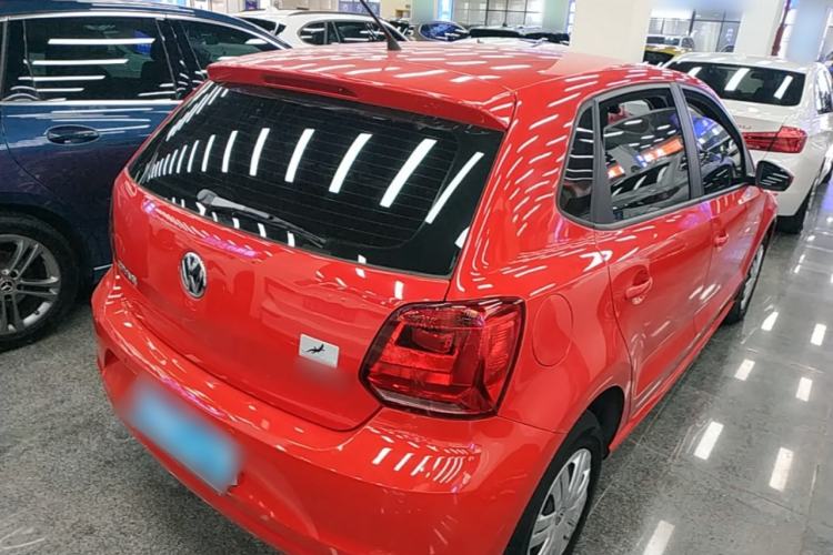 Used Volkswagen Polo 2016 1.4L Manual Fashion Model Rear Right 45 Deg
