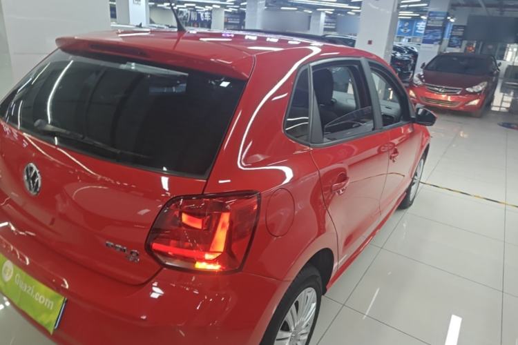 Used Volkswagen Polo 2016 1.6L Automatic Comfort Model Rear Right 45 Deg